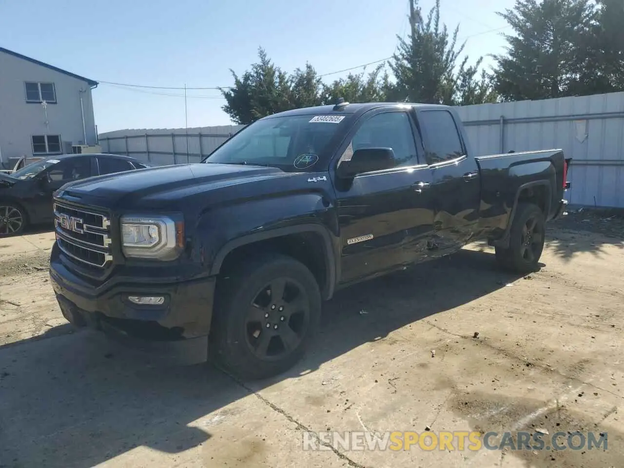 1 Photograph of a damaged car 2GTV2LEC6K1207052 GMC SIERRA 2019