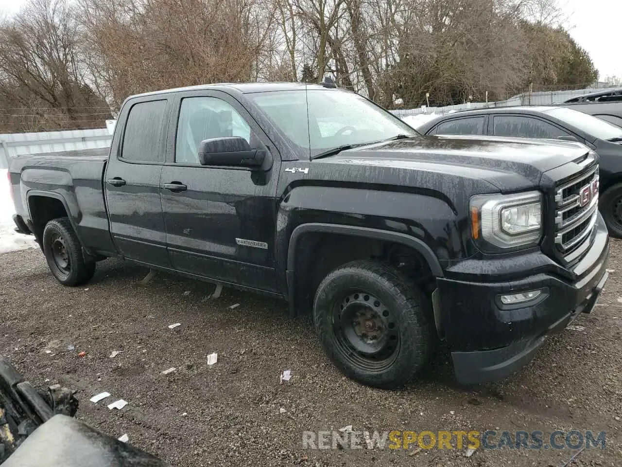 4 Photograph of a damaged car 2GTV2LEC8K1148425 GMC SIERRA 2019