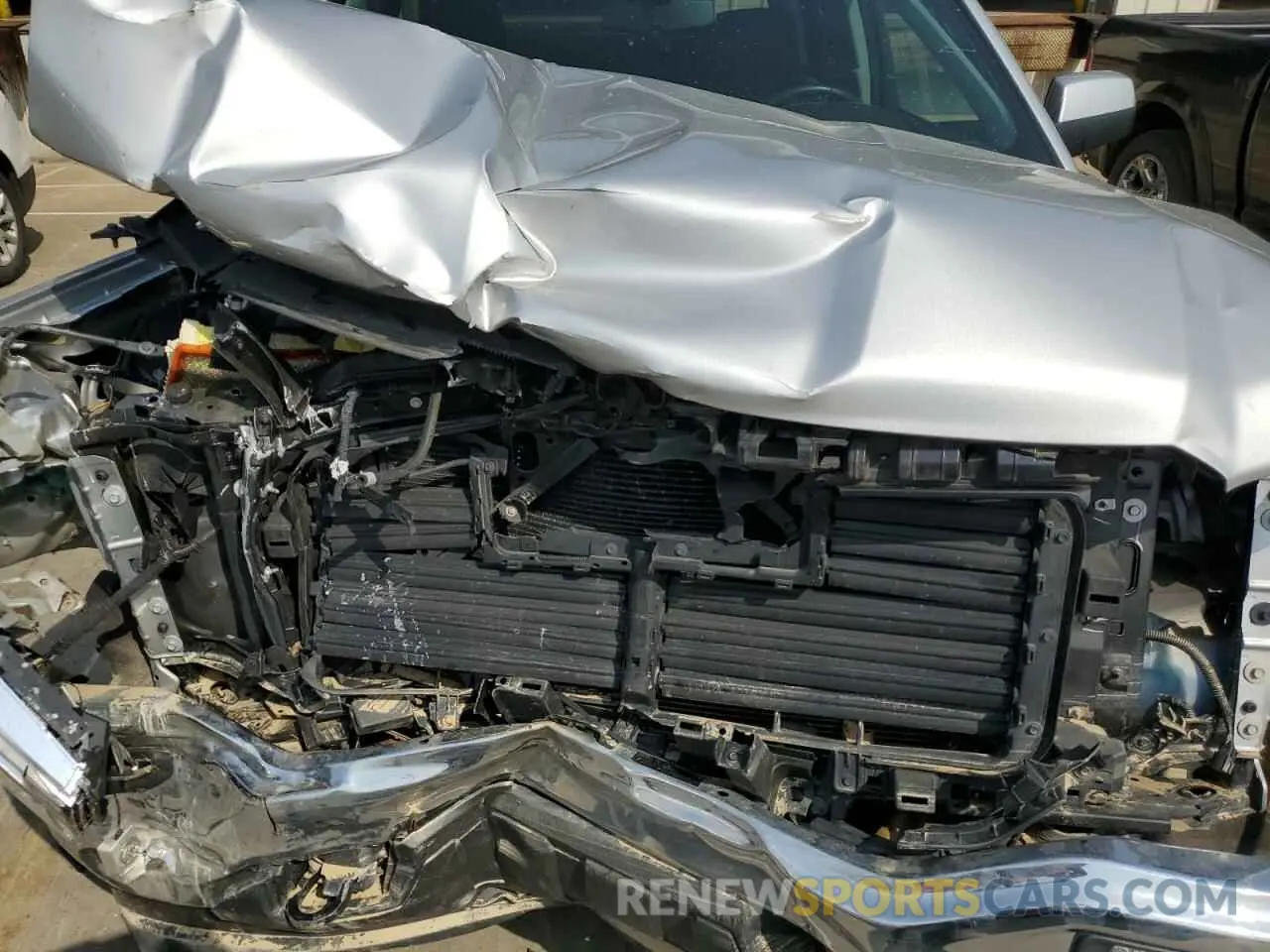 11 Photograph of a damaged car 2GTV2MEC2K1188148 GMC SIERRA 2019