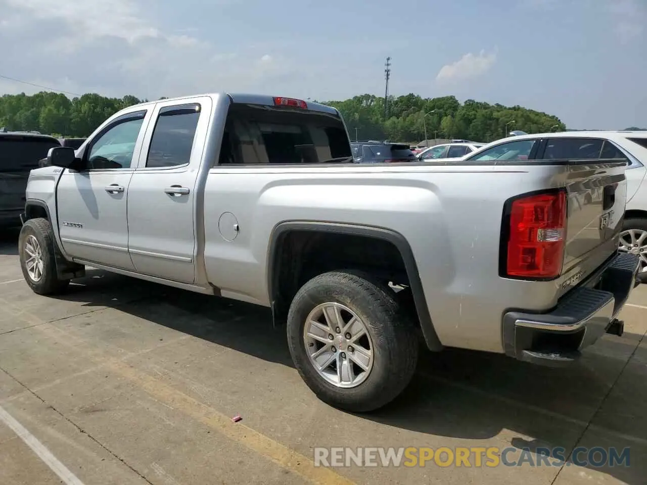 2 Photograph of a damaged car 2GTV2MEC2K1188148 GMC SIERRA 2019
