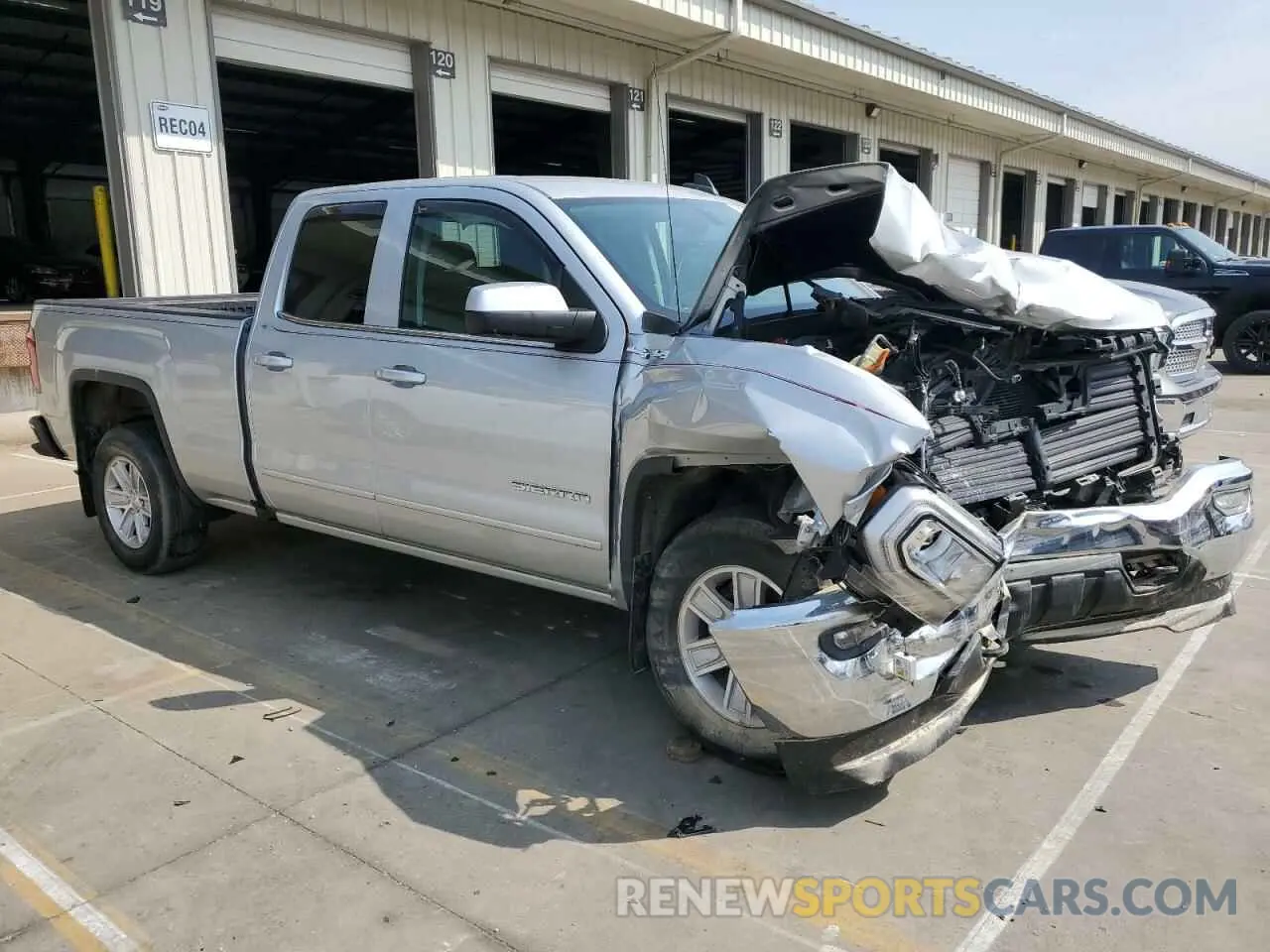 4 Photograph of a damaged car 2GTV2MEC2K1188148 GMC SIERRA 2019