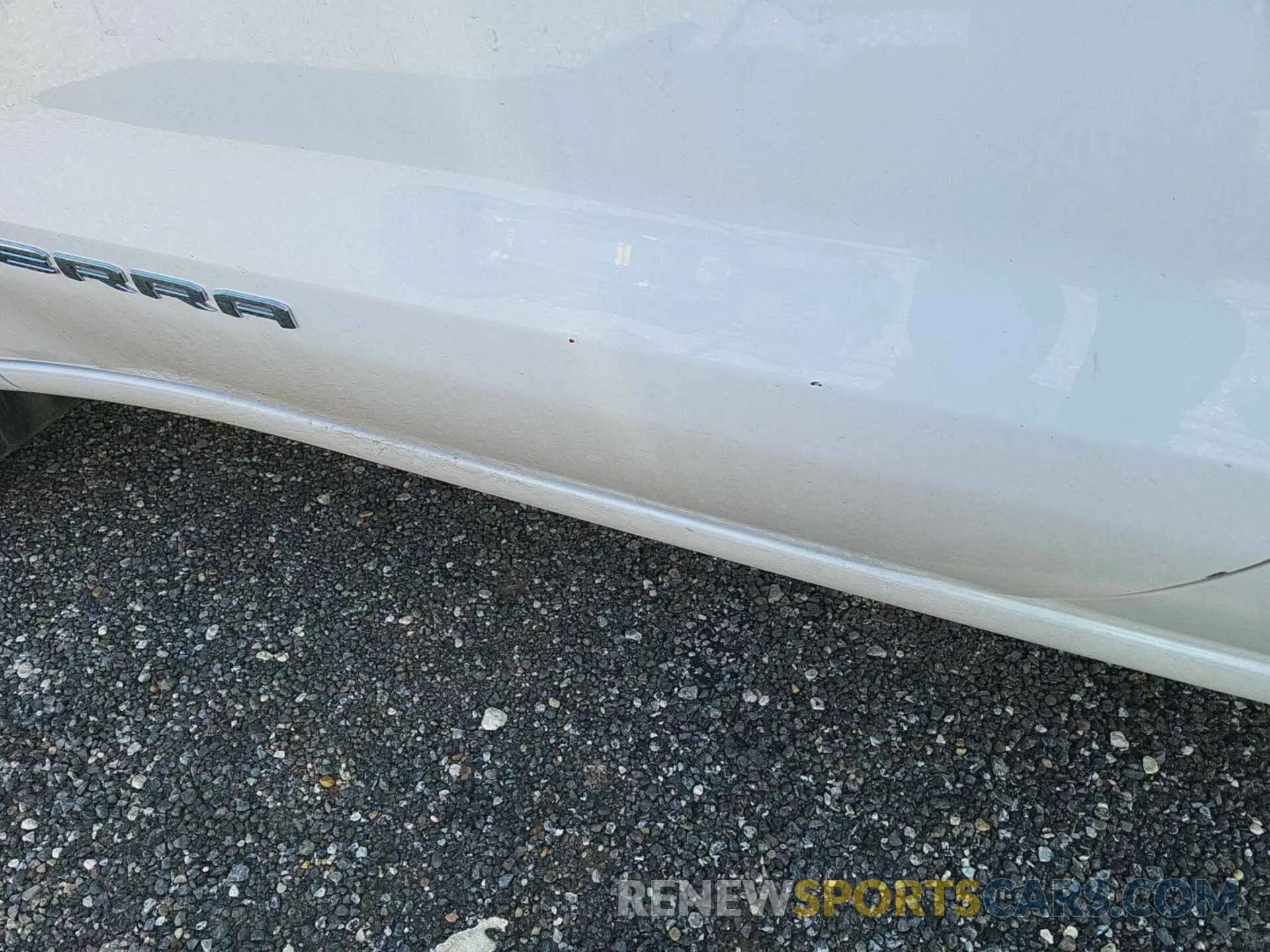 21 Photograph of a damaged car 3GTN8AEF8KG189531 GMC SIERRA 2019