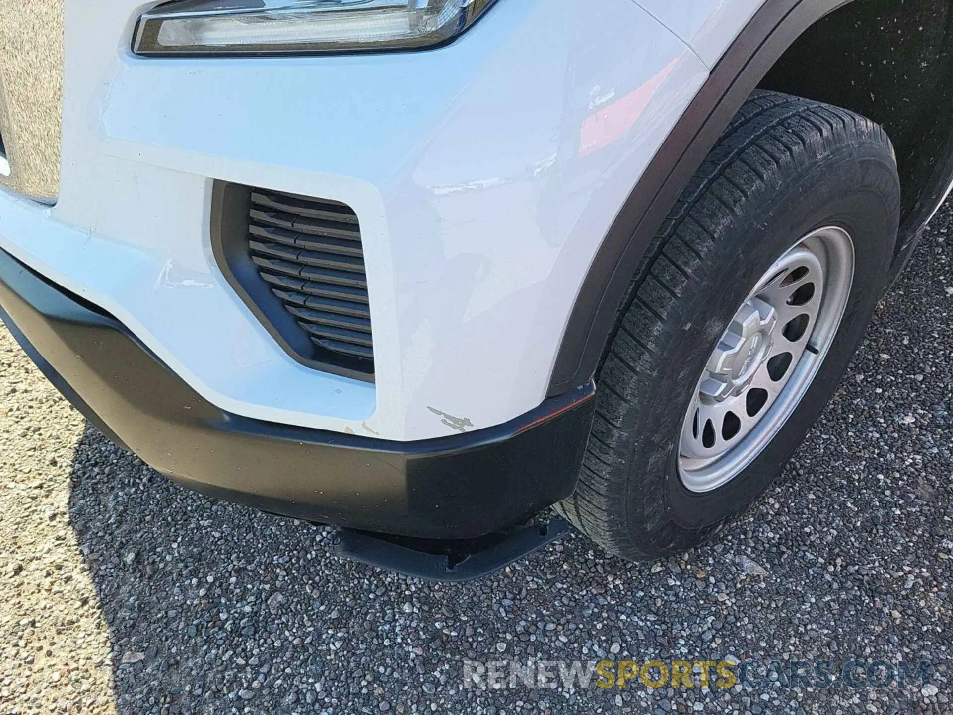 24 Photograph of a damaged car 3GTN8AEF8KG189531 GMC SIERRA 2019