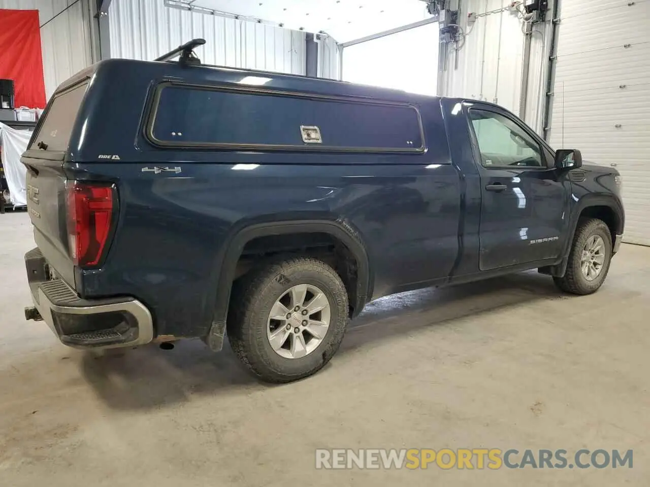 3 Photograph of a damaged car 3GTN9AEH9KG235429 GMC SIERRA 2019
