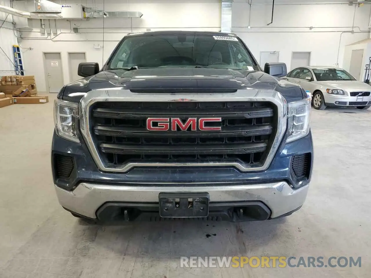 5 Photograph of a damaged car 3GTN9AEH9KG235429 GMC SIERRA 2019