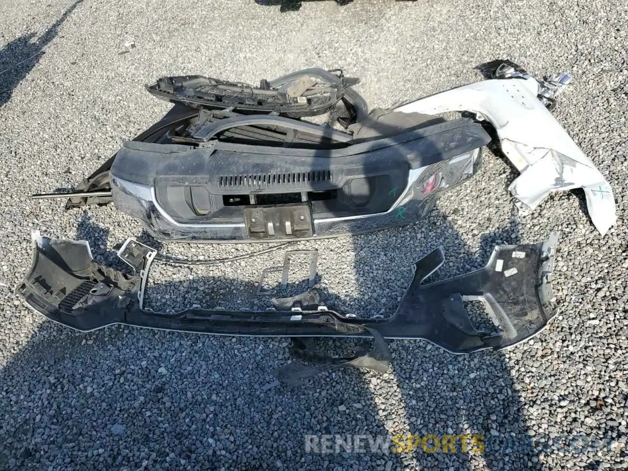 12 Photograph of a damaged car 3GTP8BEK1KG253663 GMC SIERRA 2019