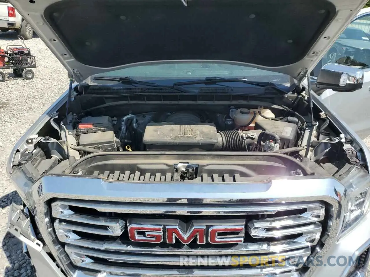 11 Photograph of a damaged car 3GTP8DED7KG310218 GMC SIERRA 2019
