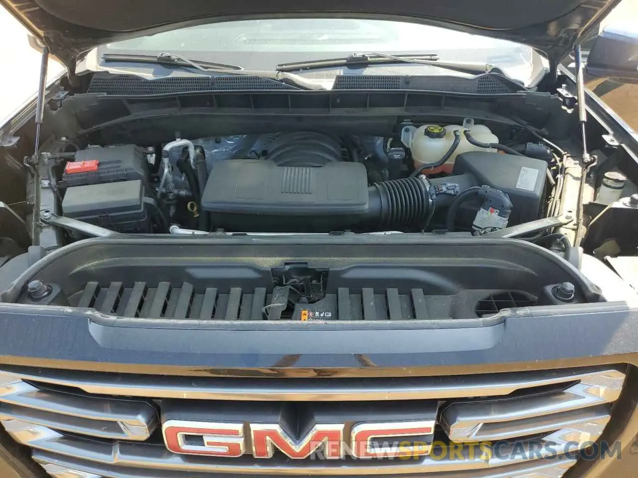 13 Photograph of a damaged car 3GTP9EEL3KG105280 GMC SIERRA 2019
