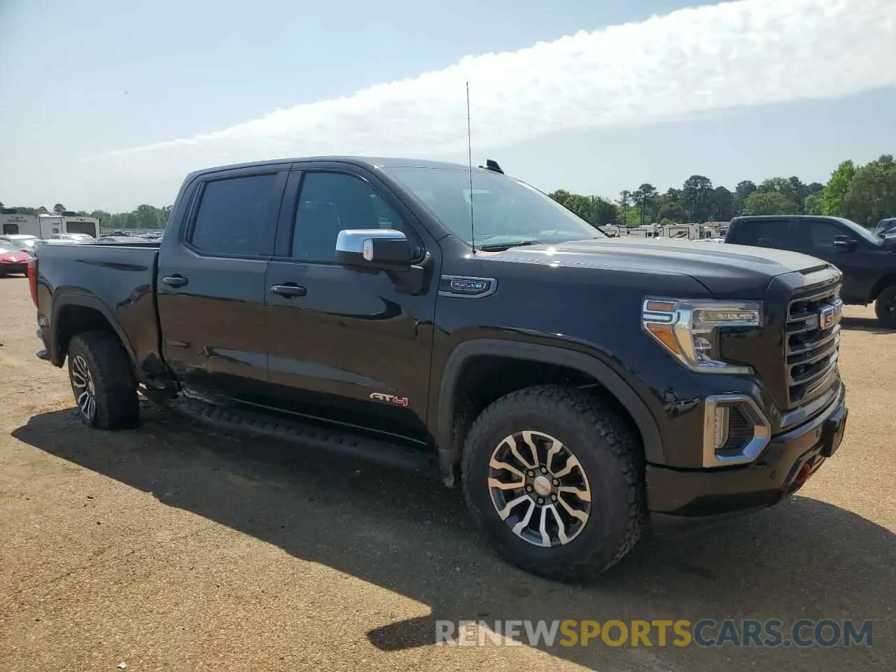 4 Photograph of a damaged car 3GTP9EEL3KG105280 GMC SIERRA 2019