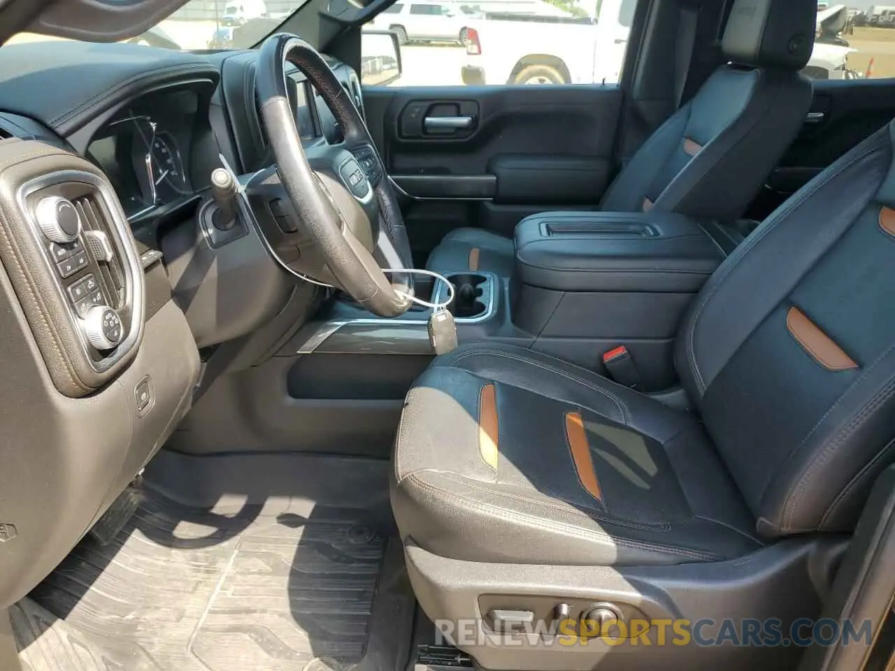 7 Photograph of a damaged car 3GTP9EEL3KG105280 GMC SIERRA 2019