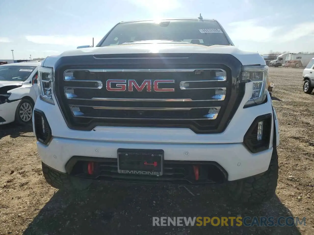 5 Photograph of a damaged car 3GTP9EEL3KG218274 GMC SIERRA 2019