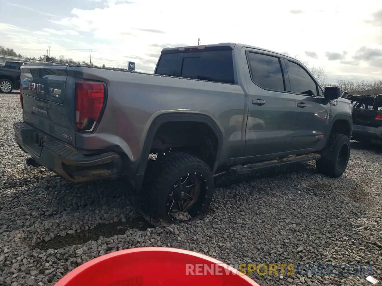 3 Photograph of a damaged car 3GTP9EEL4KG197662 GMC SIERRA 2019
