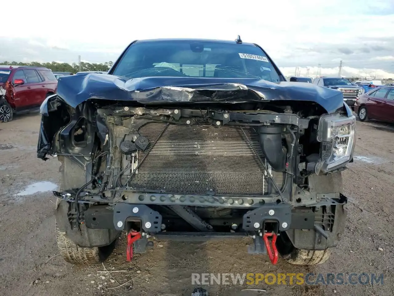 5 Photograph of a damaged car 3GTP9EEL8KG183957 GMC SIERRA 2019