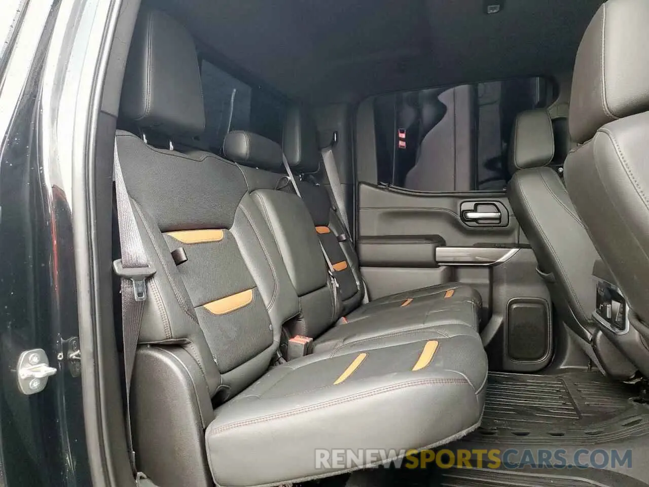 10 Photograph of a damaged car 3GTP9EEL9KG231658 GMC SIERRA 2019
