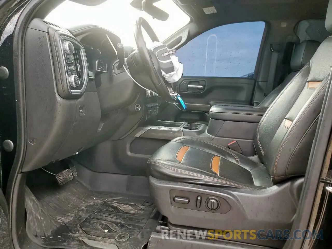 7 Photograph of a damaged car 3GTP9EEL9KG231658 GMC SIERRA 2019