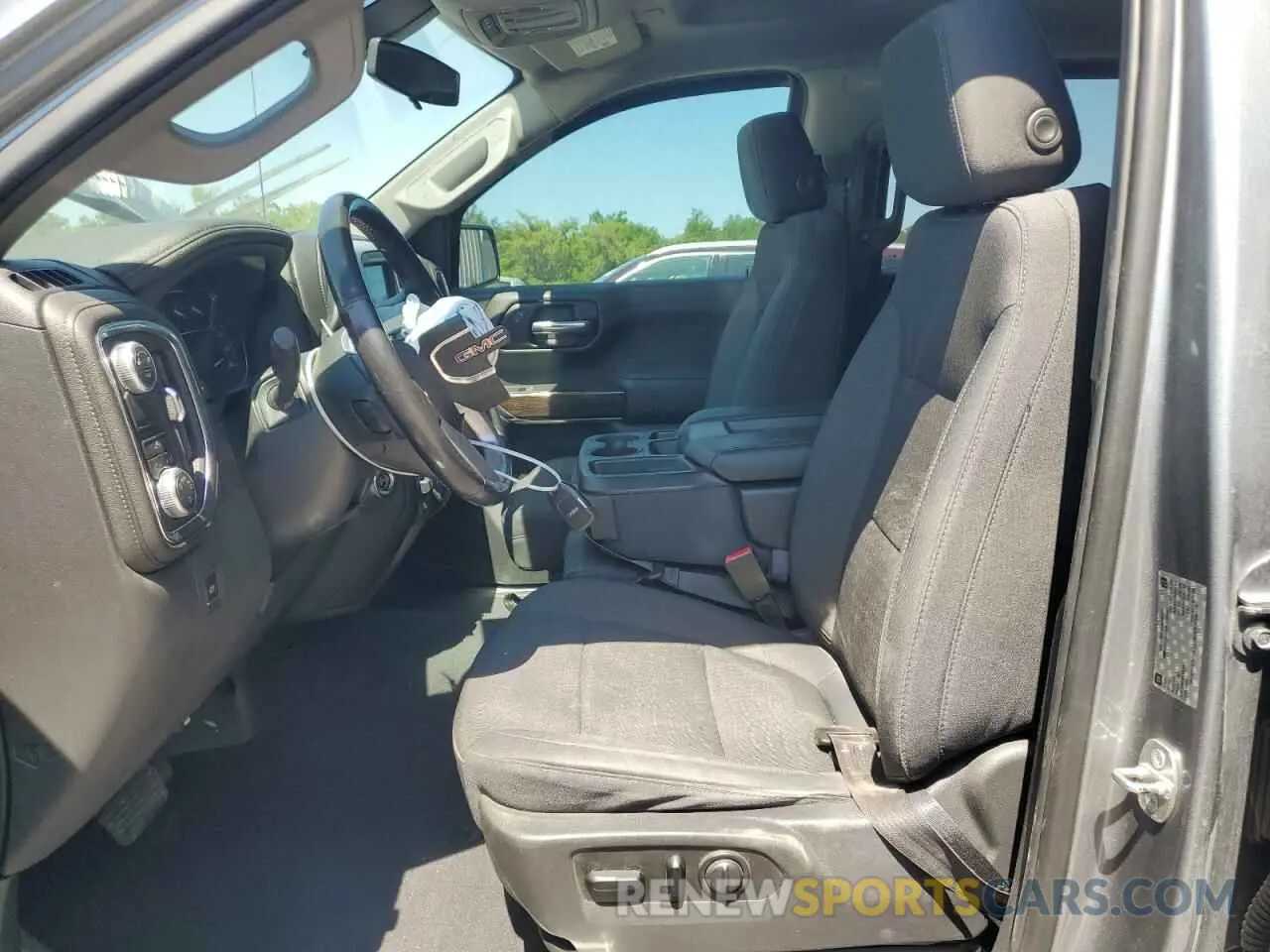 7 Photograph of a damaged car 3GTU8BED2KG193400 GMC SIERRA 2019