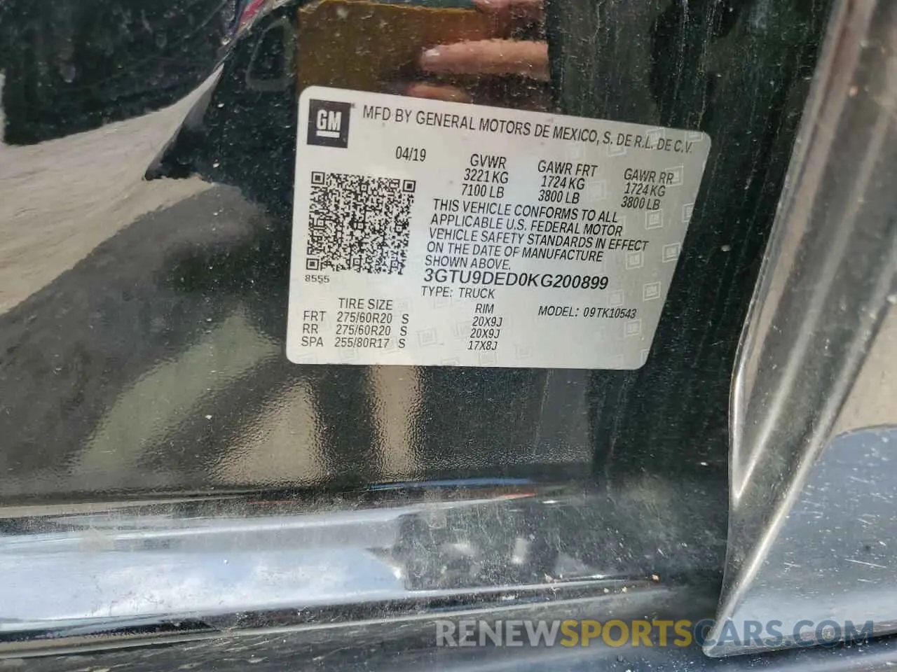 12 Photograph of a damaged car 3GTU9DED0KG200899 GMC SIERRA 2019