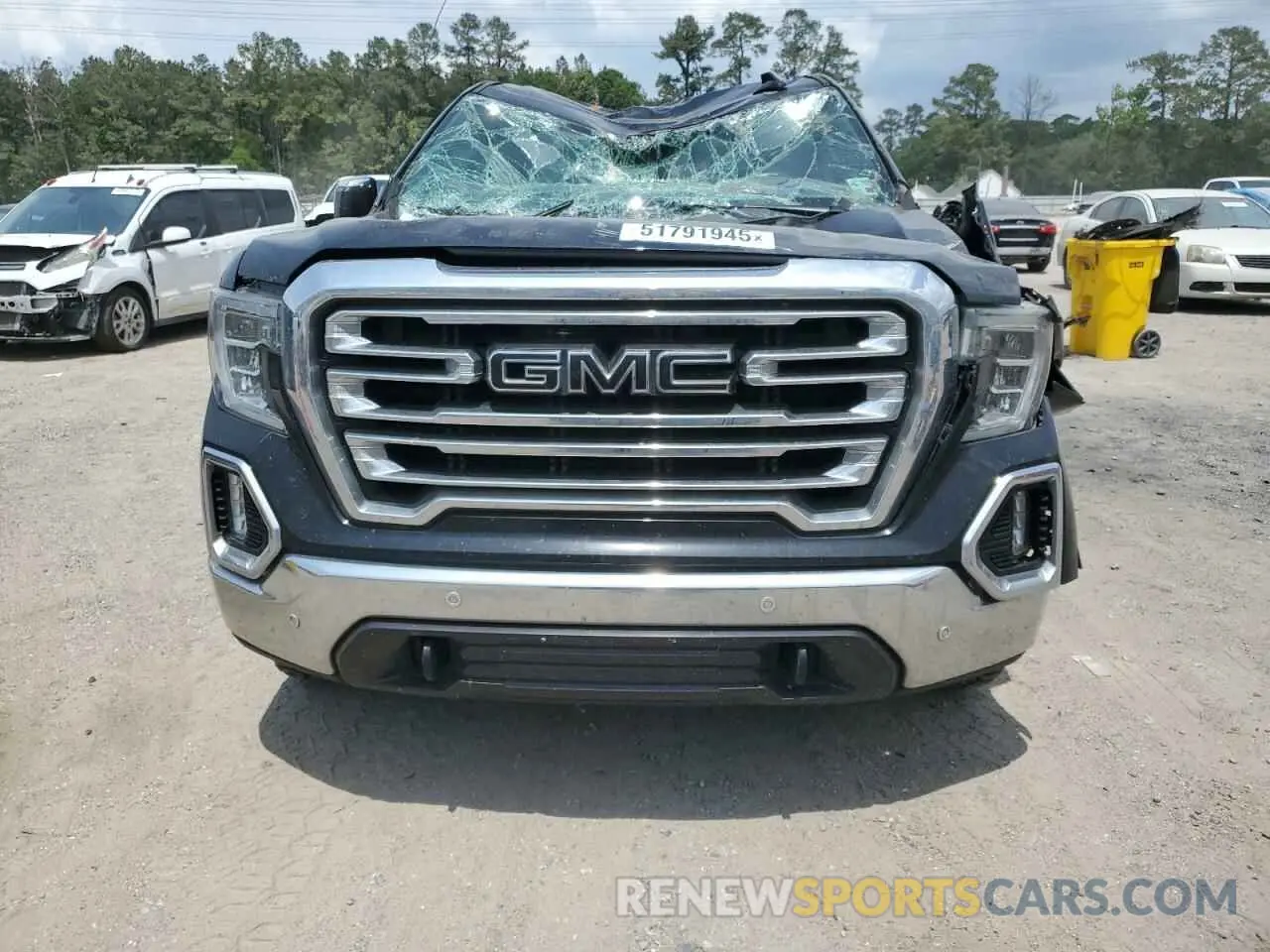 5 Photograph of a damaged car 3GTU9DED0KG200899 GMC SIERRA 2019