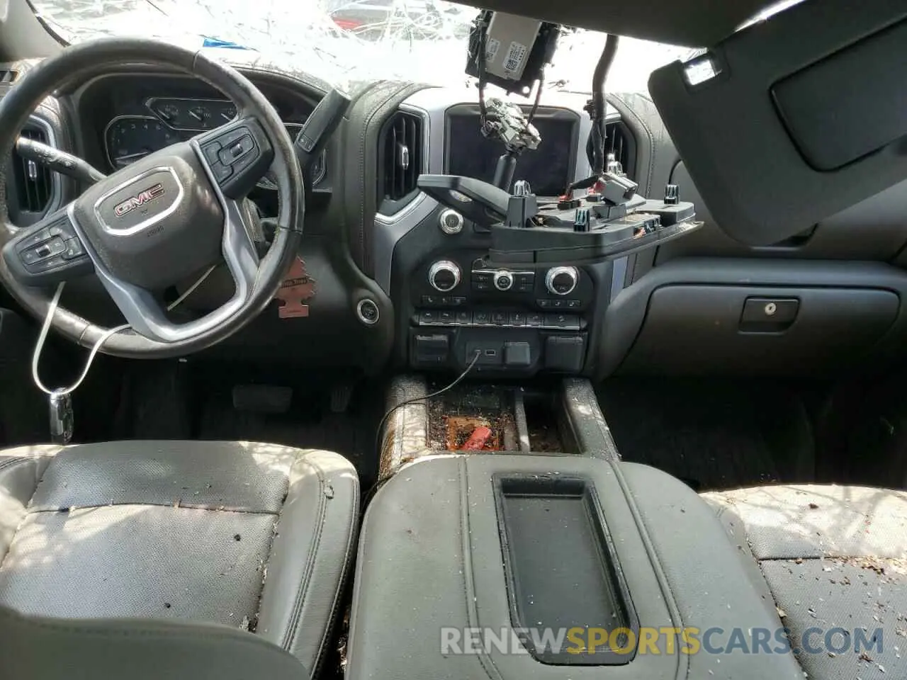 8 Photograph of a damaged car 3GTU9DED0KG200899 GMC SIERRA 2019