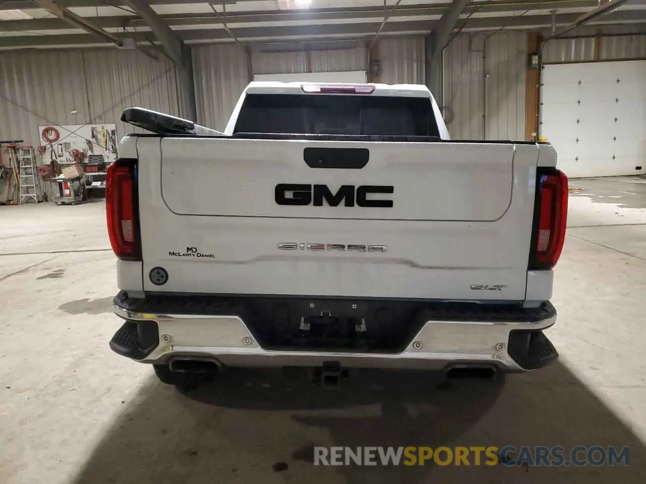 6 Photograph of a damaged car 3GTU9DED0KG216648 GMC SIERRA 2019