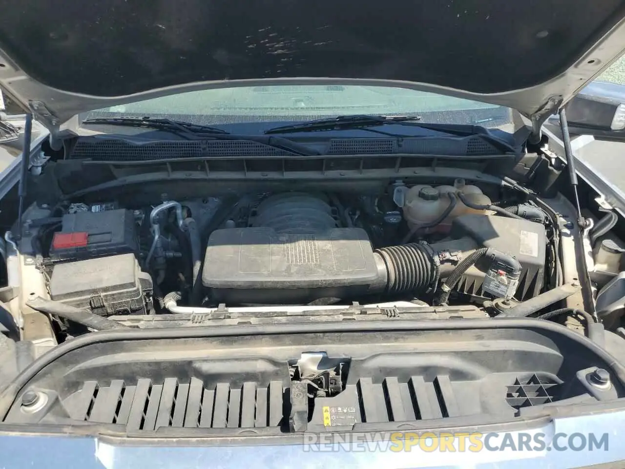11 Photograph of a damaged car 3GTU9DED5KG238001 GMC SIERRA 2019