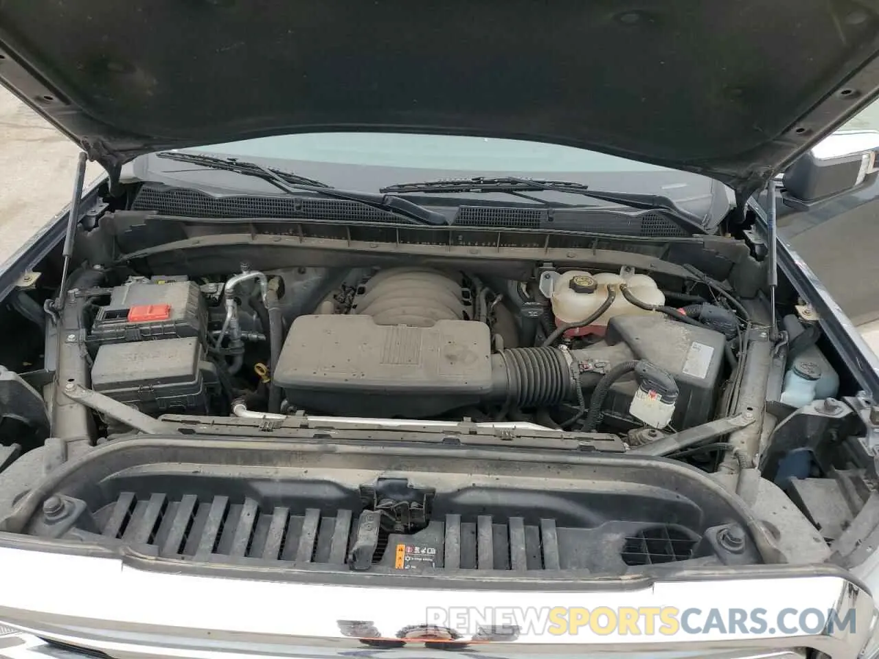 11 Photograph of a damaged car 3GTU9DED6KG264672 GMC SIERRA 2019