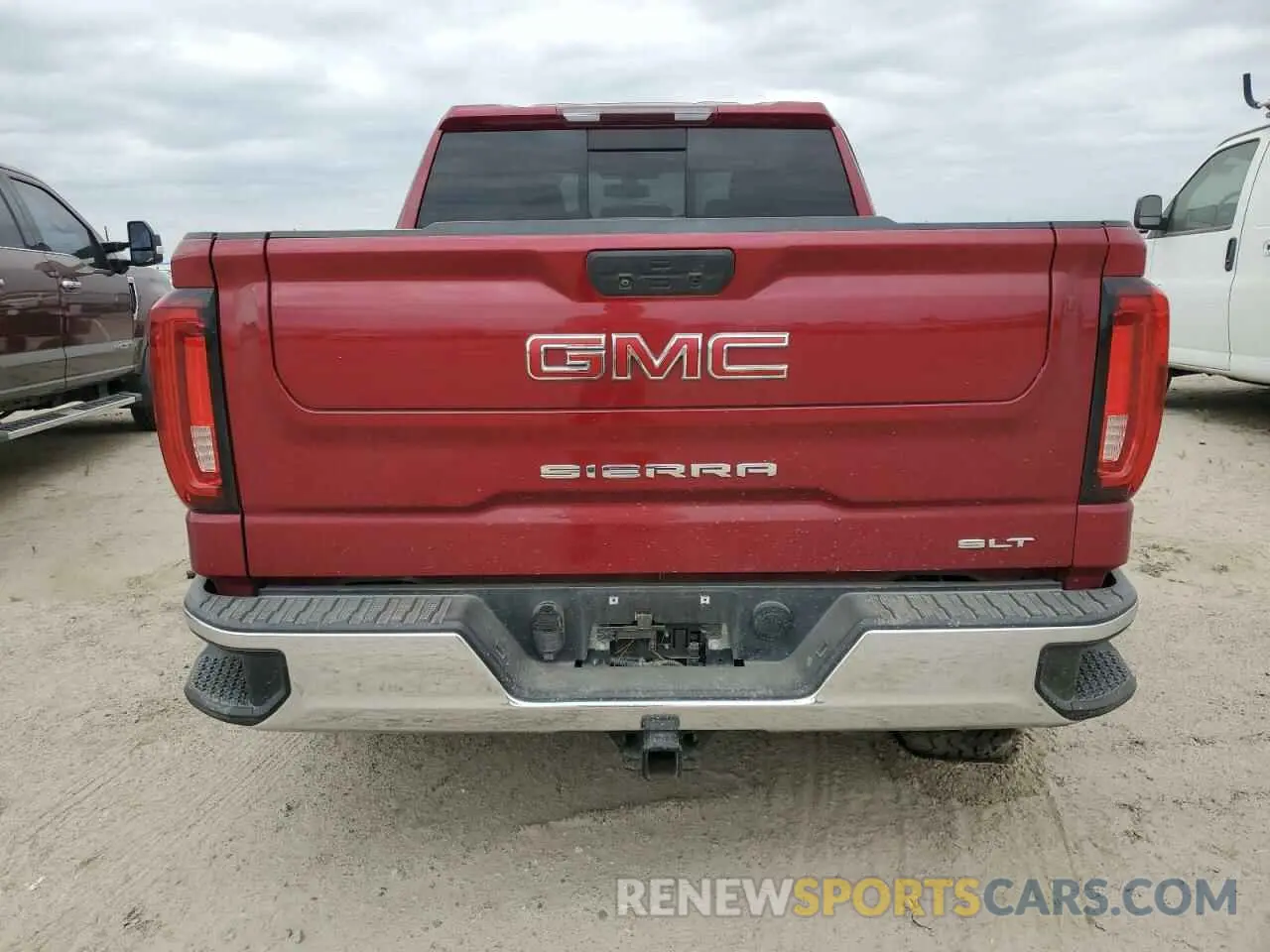 6 Photograph of a damaged car 3GTU9DEDXKG269731 GMC SIERRA 2019