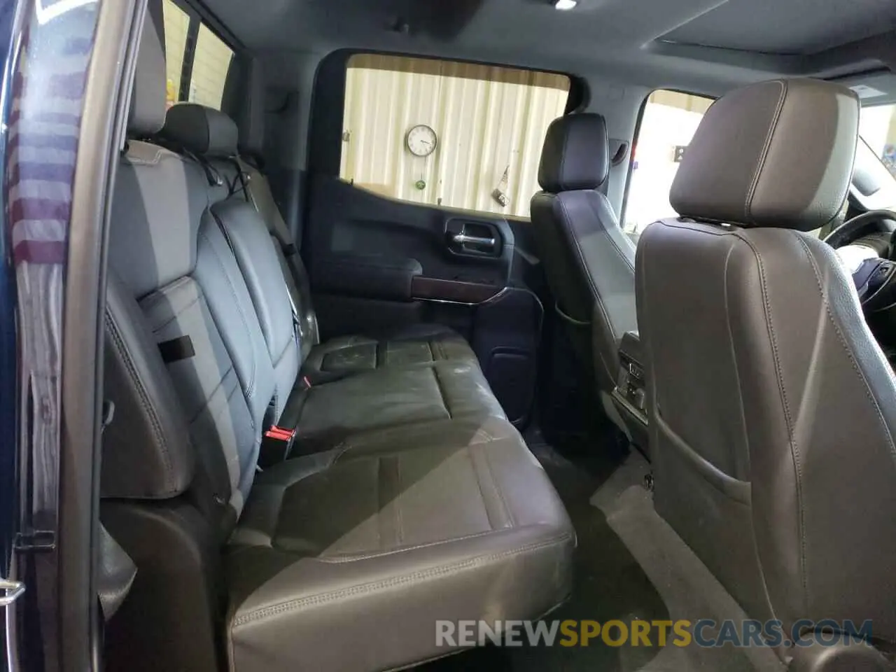 10 Photograph of a damaged car 3GTU9FEL0KG267683 GMC SIERRA 2019