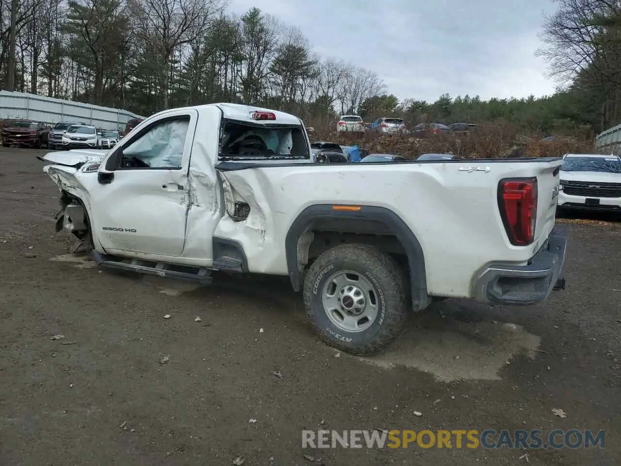 2 Photograph of a damaged car 1GT09LE78LF319578 GMC SIERRA 2020
