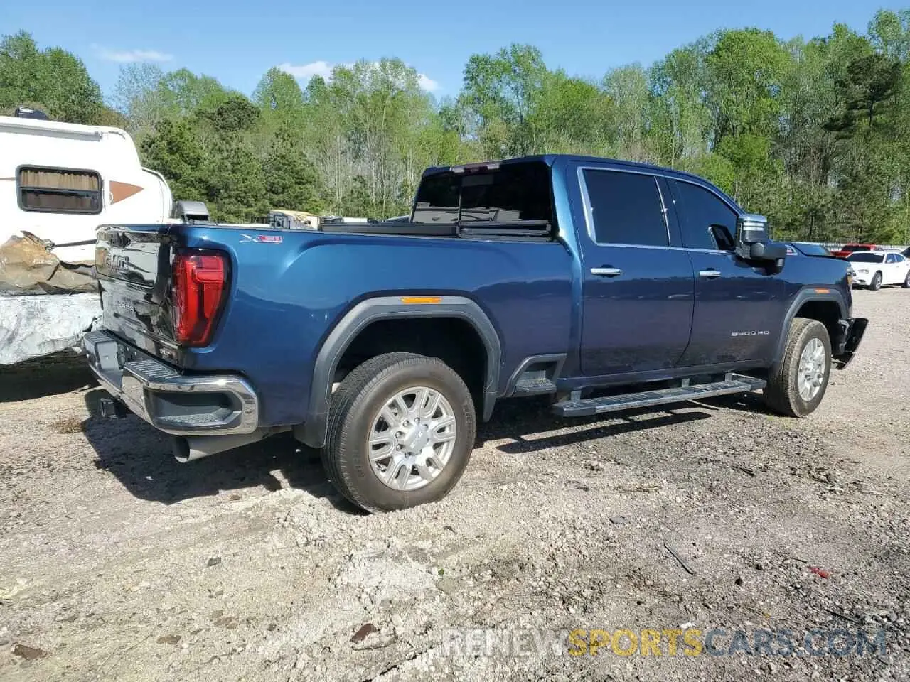 3 Photograph of a damaged car 1GT49NEY2LF161437 GMC SIERRA 2020