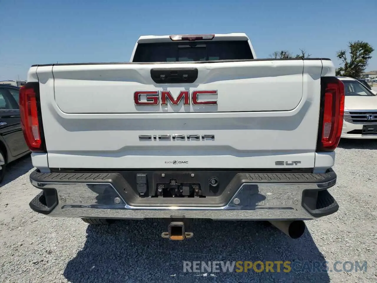 6 Photograph of a damaged car 1GT49NEY4LF105693 GMC SIERRA 2020