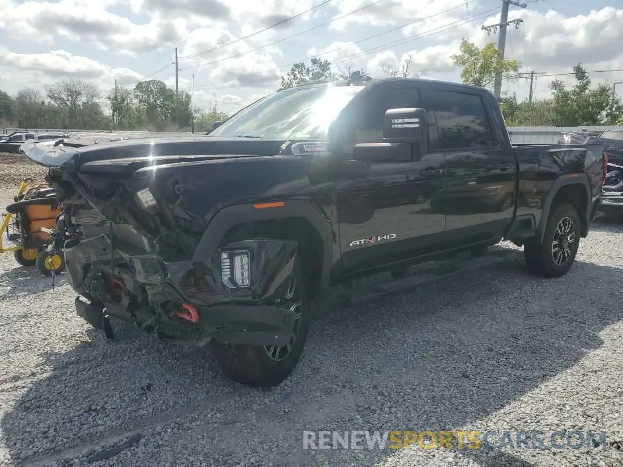 1 Photograph of a damaged car 1GT49PEY0LF116721 GMC SIERRA 2020