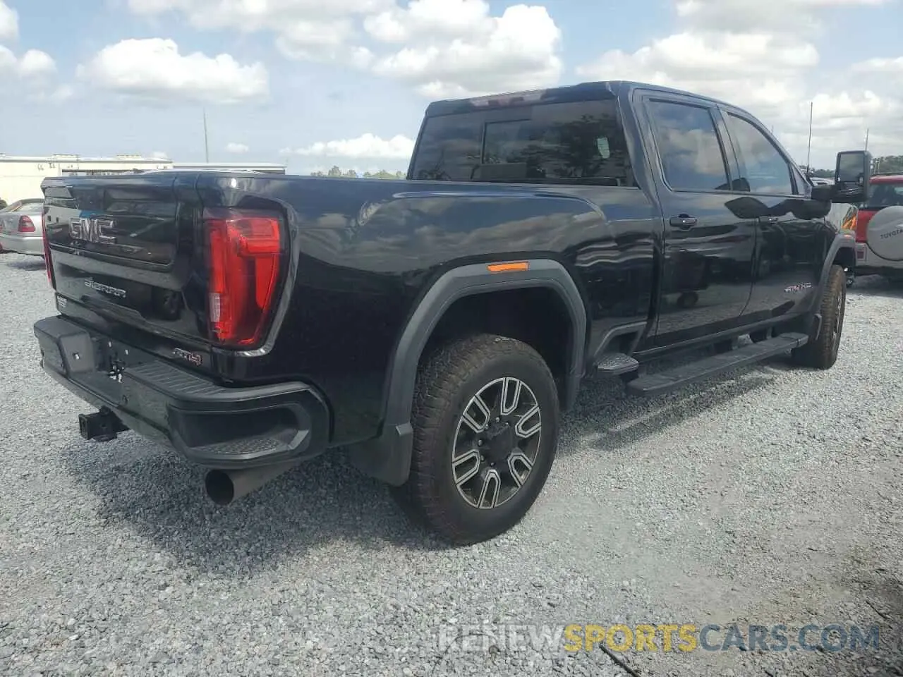 3 Photograph of a damaged car 1GT49PEY0LF116721 GMC SIERRA 2020