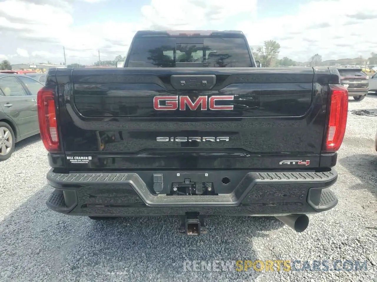 6 Photograph of a damaged car 1GT49PEY0LF116721 GMC SIERRA 2020