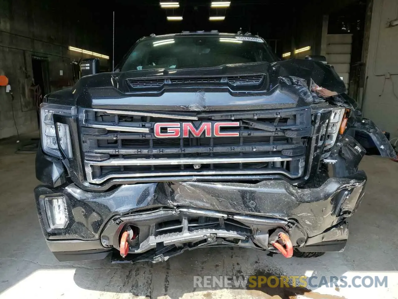 5 Photograph of a damaged car 1GT49PEY7LF135671 GMC SIERRA 2020