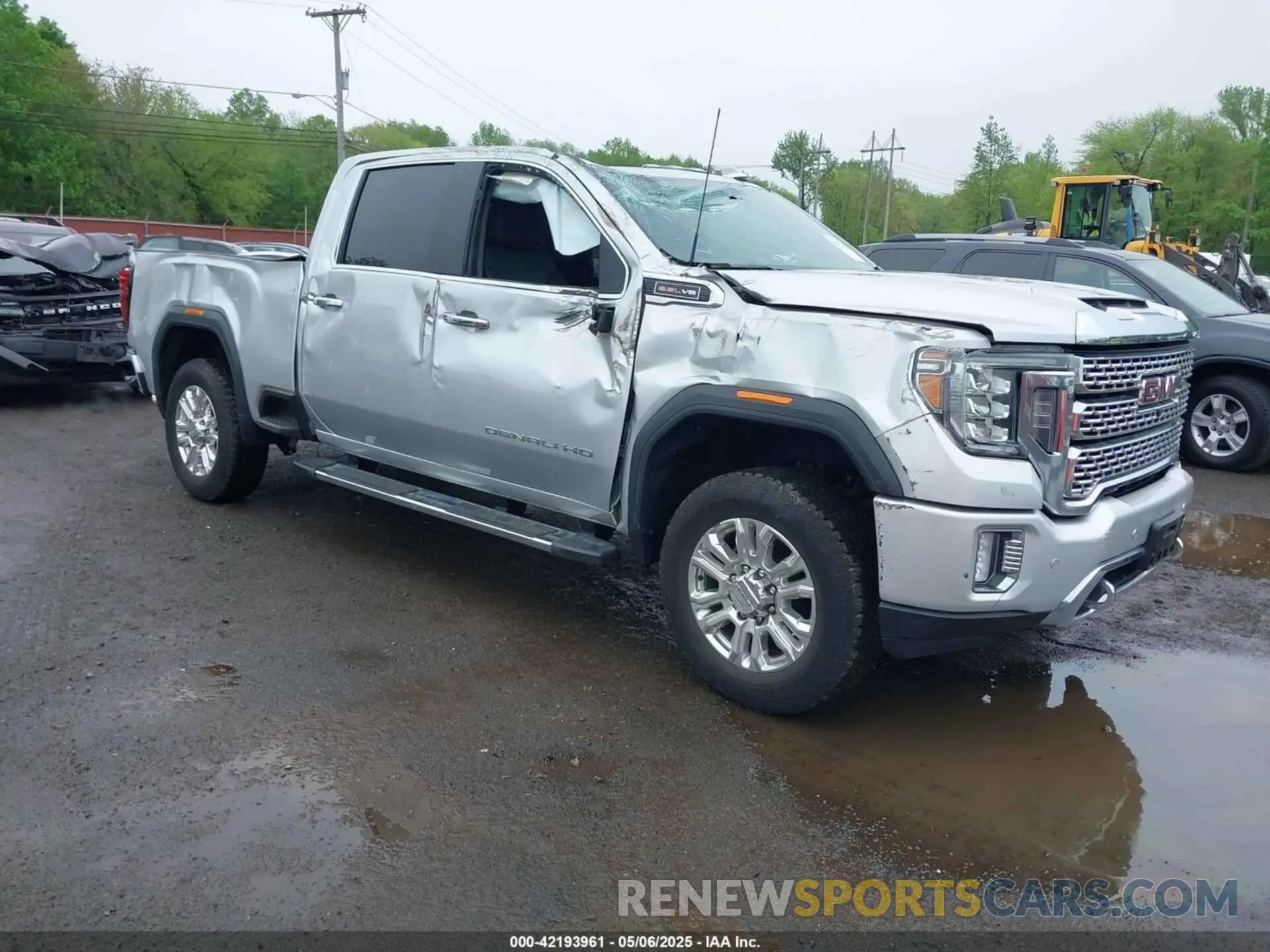 1 Photograph of a damaged car 1GT49RE79LF285364 GMC SIERRA 2020