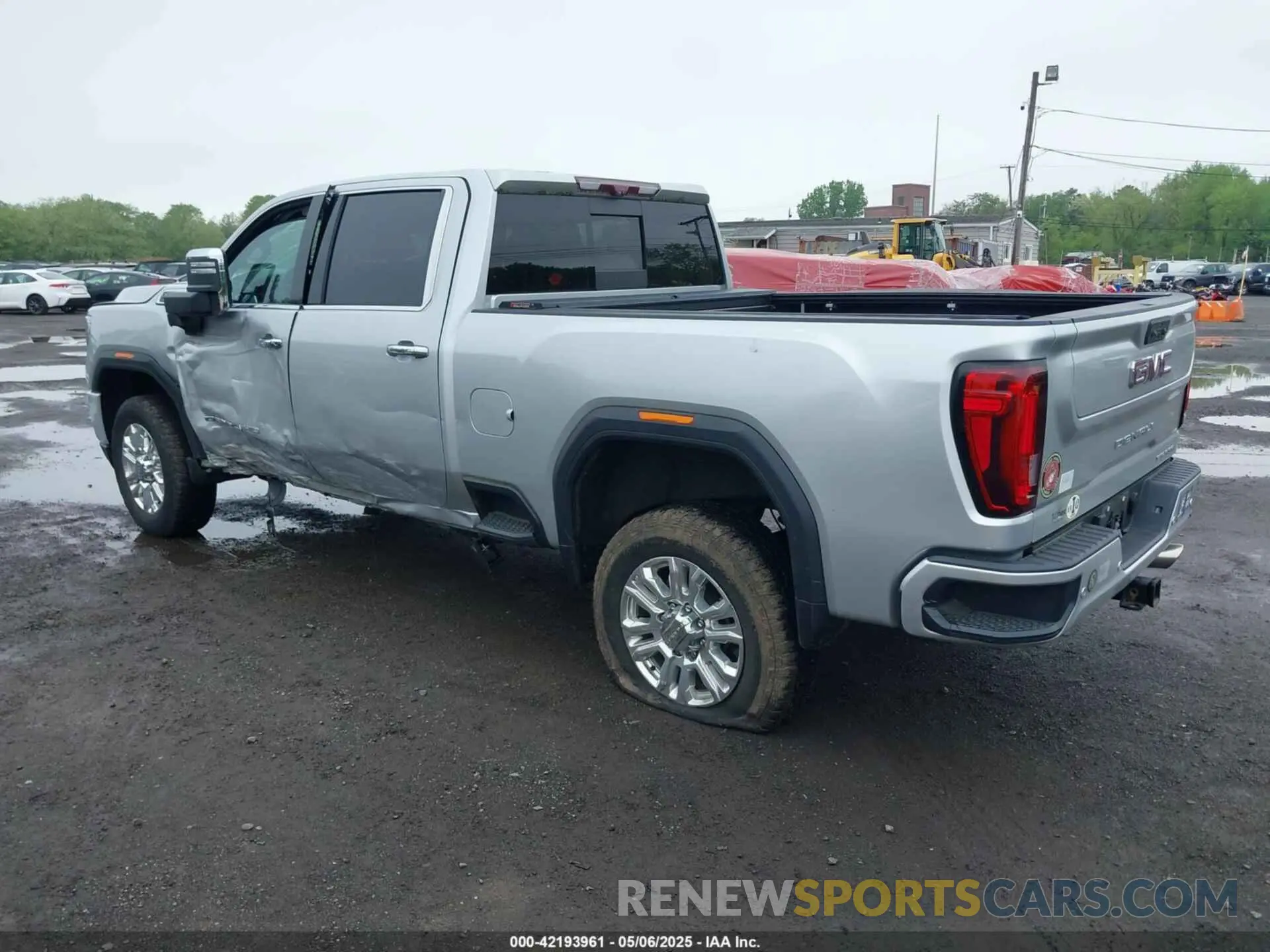 3 Photograph of a damaged car 1GT49RE79LF285364 GMC SIERRA 2020