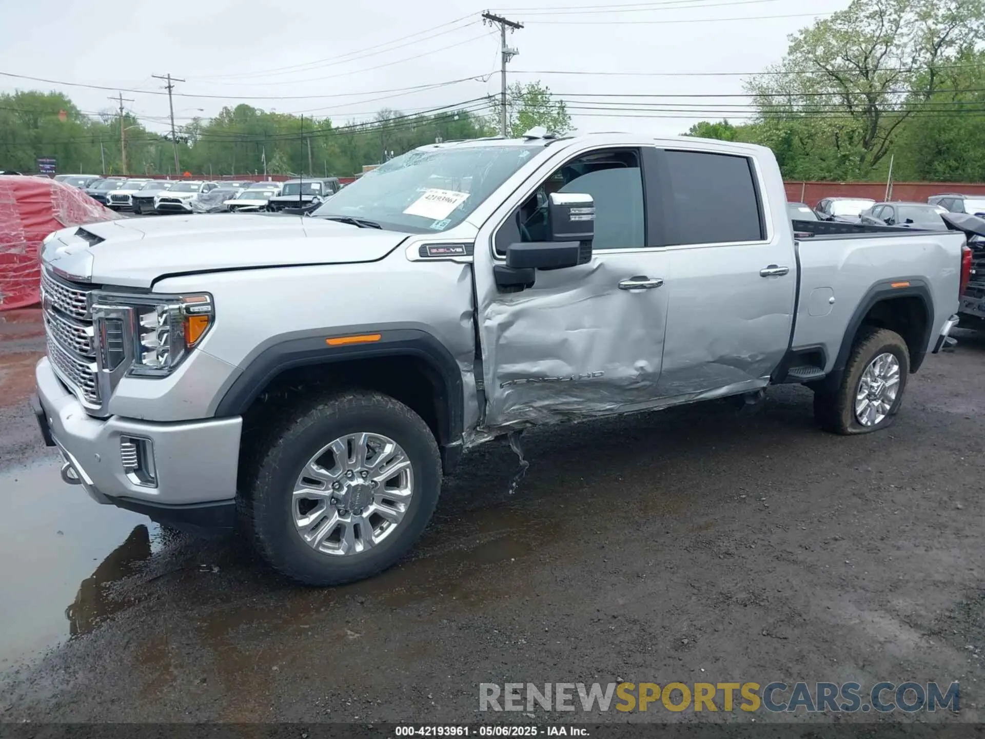 6 Photograph of a damaged car 1GT49RE79LF285364 GMC SIERRA 2020