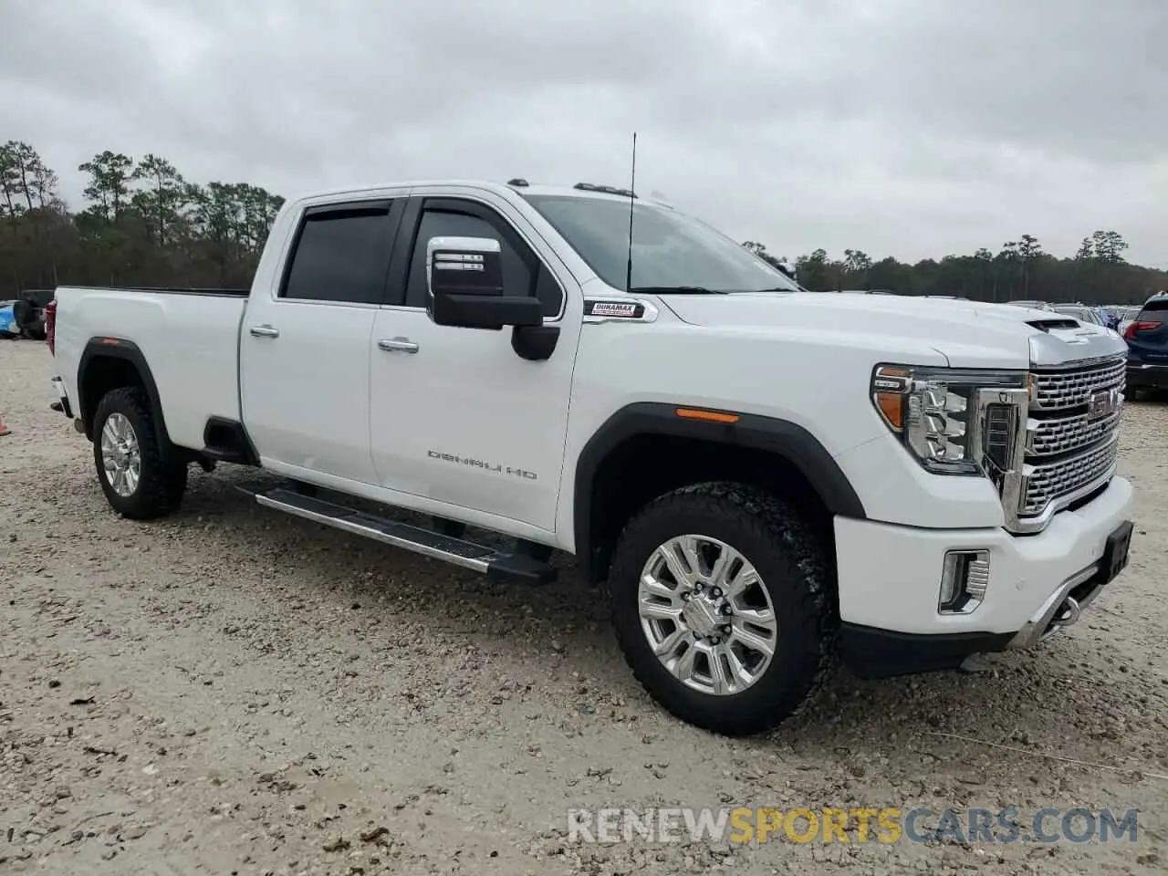 4 Photograph of a damaged car 1GT49REY0LF162996 GMC SIERRA 2020