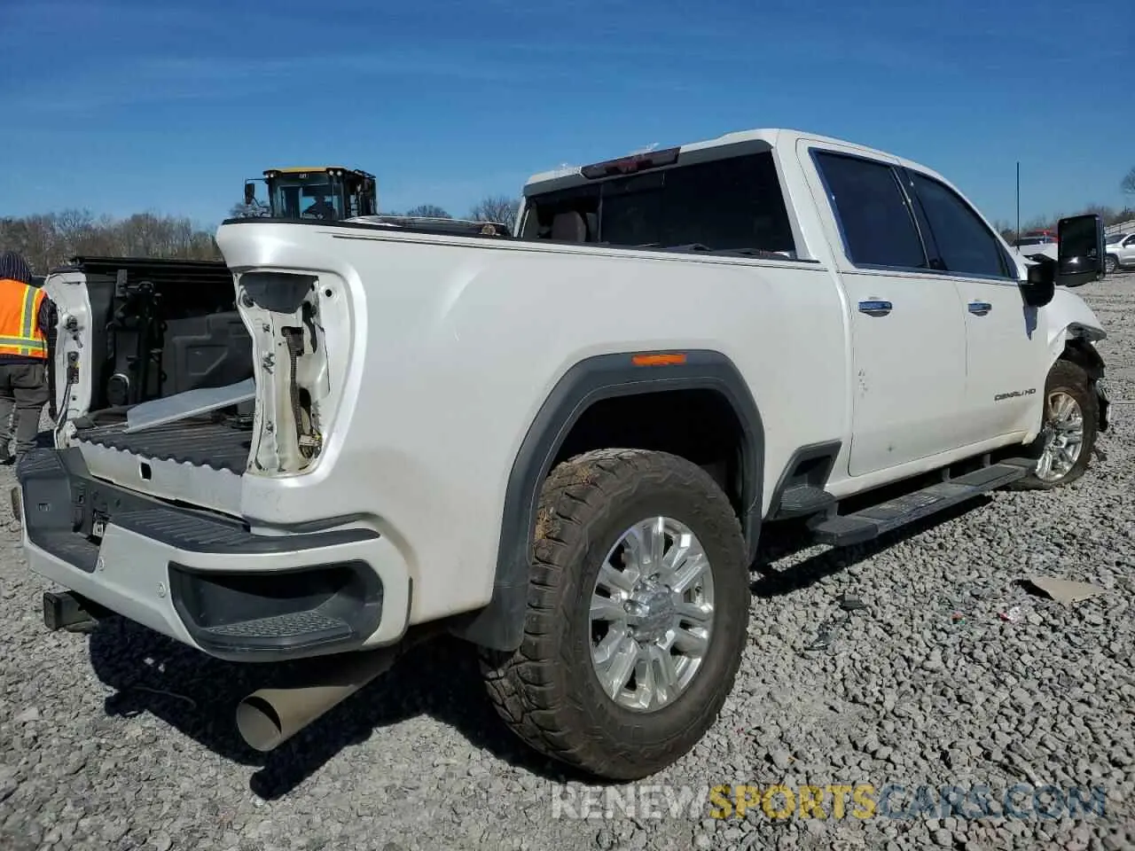 3 Photograph of a damaged car 1GT49REY1LF209940 GMC SIERRA 2020