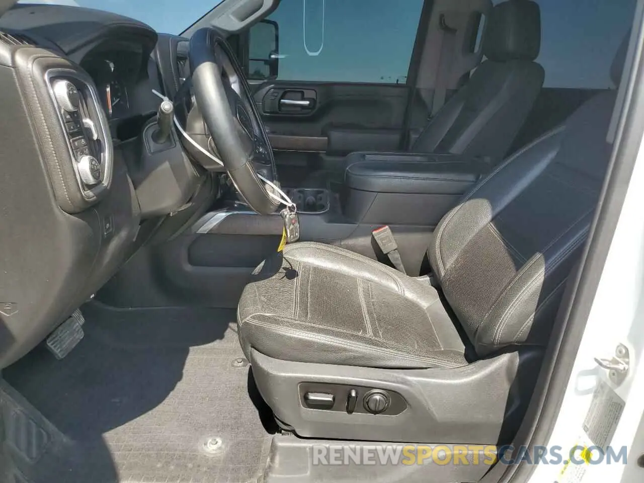 7 Photograph of a damaged car 1GT49REY1LF225393 GMC SIERRA 2020