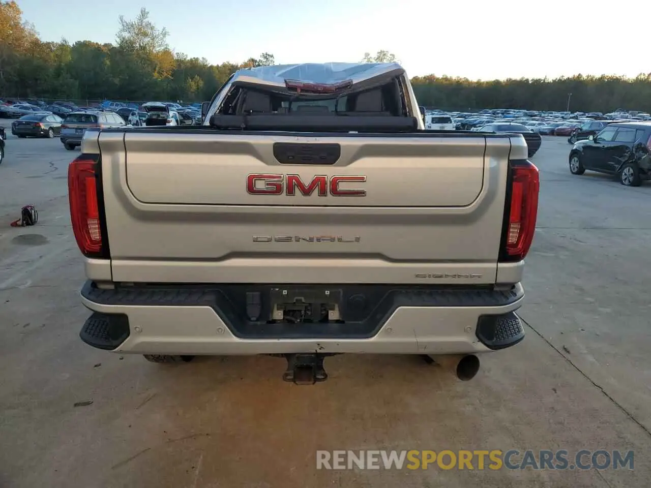6 Photograph of a damaged car 1GT49REY3LF344868 GMC SIERRA 2020