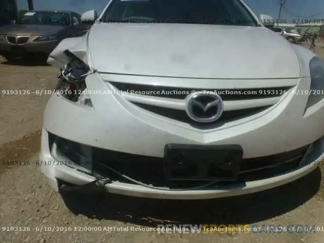 14 Photograph of a damaged car 1GT49REY9LF102571 GMC SIERRA 2020