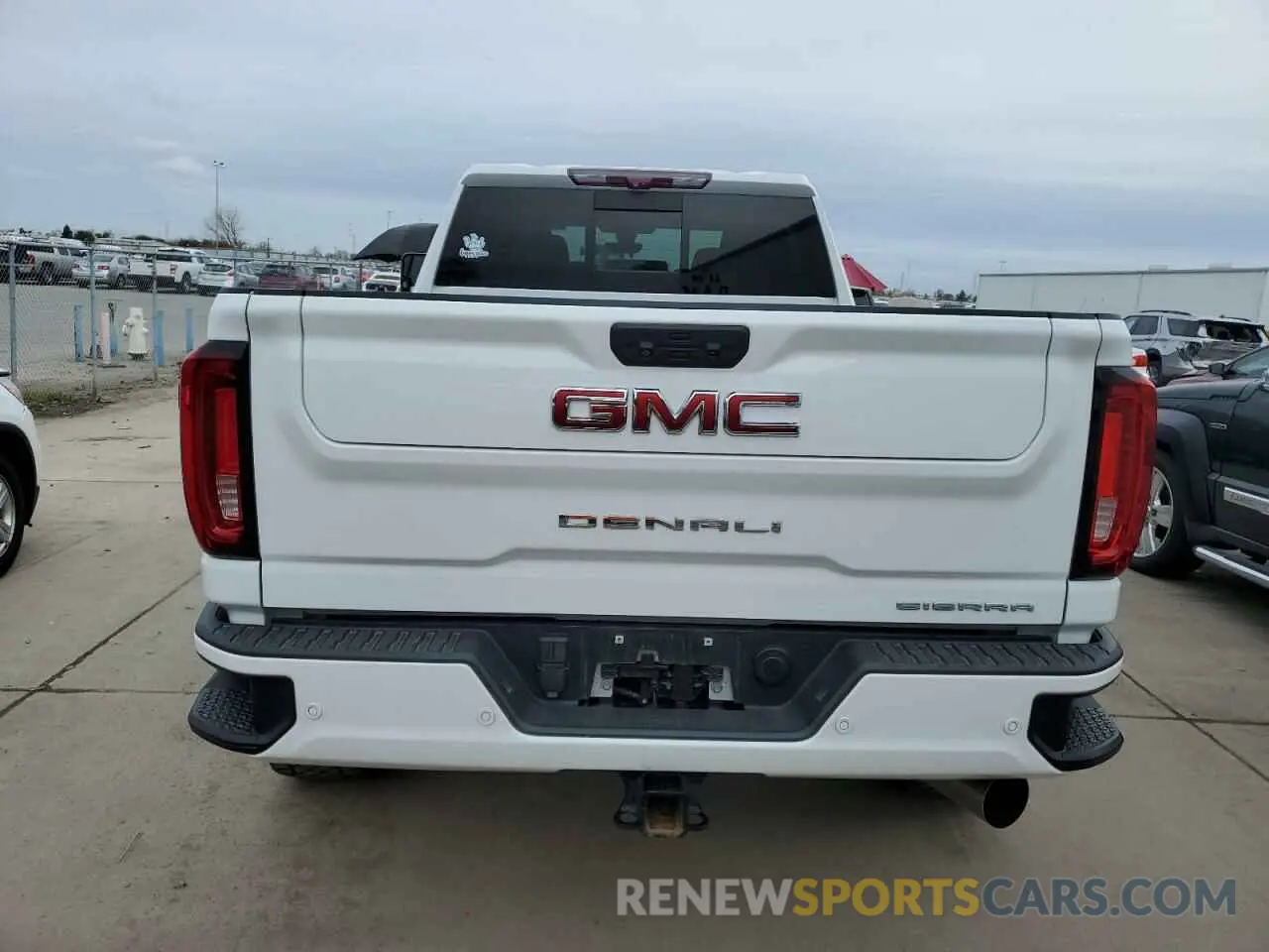 6 Photograph of a damaged car 1GT49REYXLF232133 GMC SIERRA 2020