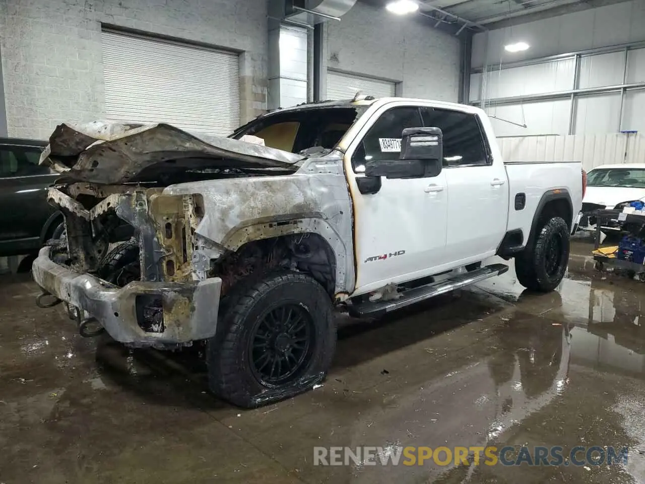 1 Photograph of a damaged car 1GT49VEY9LF268615 GMC SIERRA 2020