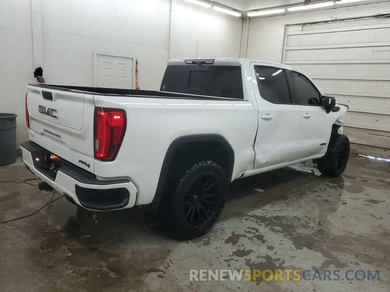 3 Photograph of a damaged car 1GTP9EEL0LZ174834 GMC SIERRA 2020