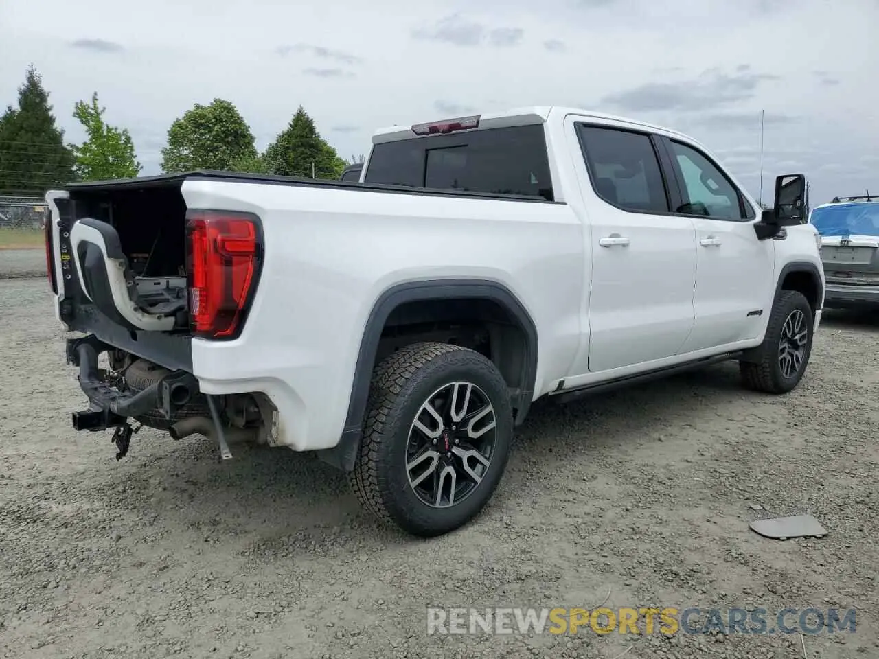 3 Photograph of a damaged car 1GTP9EEL5LZ210176 GMC SIERRA 2020