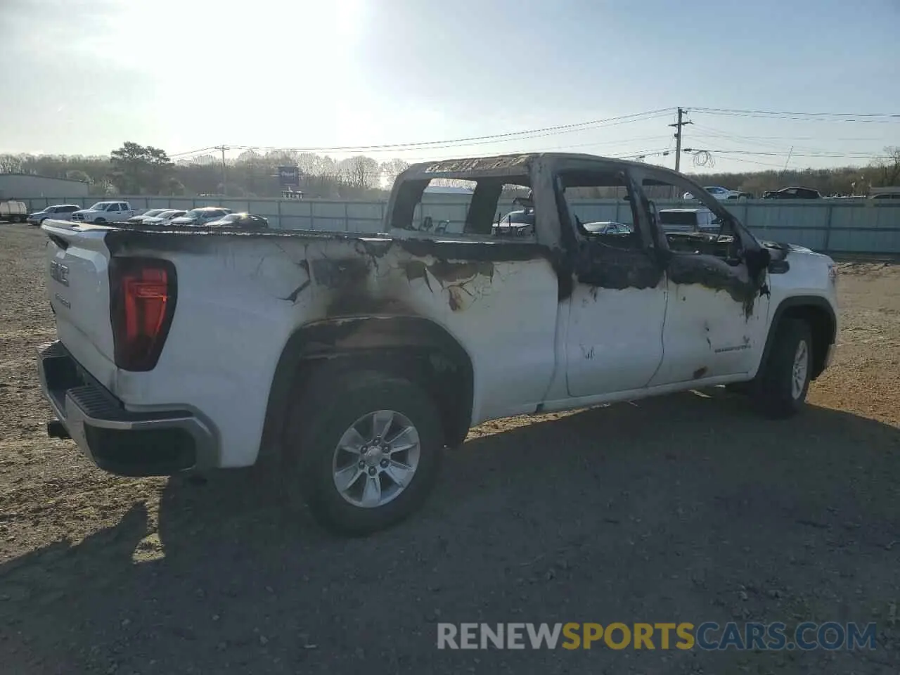 3 Photograph of a damaged car 1GTR8AEF0LZ322107 GMC SIERRA 2020