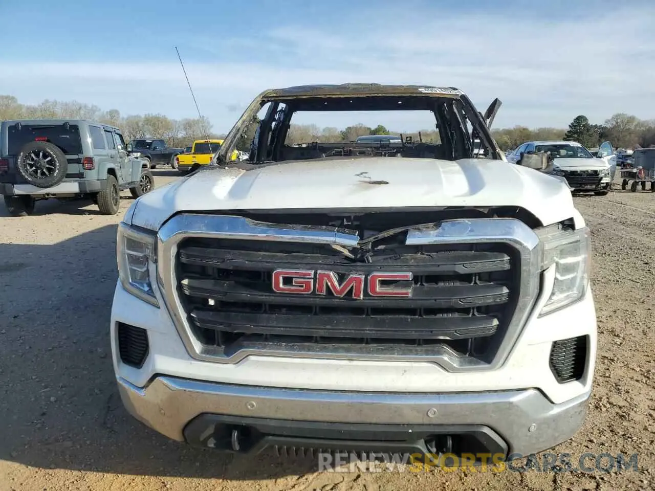 5 Photograph of a damaged car 1GTR8AEF0LZ322107 GMC SIERRA 2020