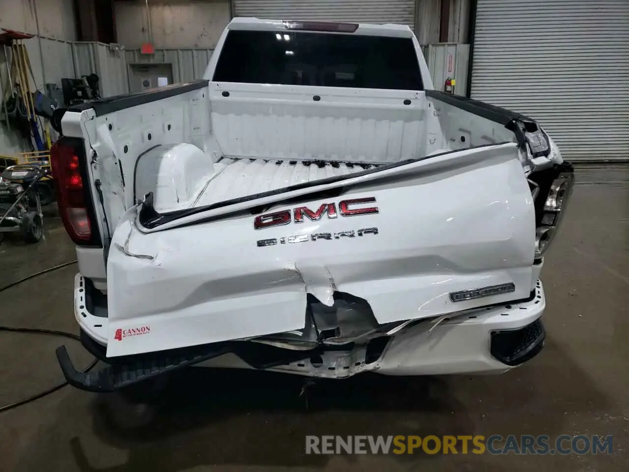 6 Photograph of a damaged car 1GTR8CEK2LZ152180 GMC SIERRA 2020